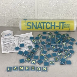 Snatch-It Wortspiel - 99 Buchstaben Spielsteine Regeln - Tube Container Worte basteln - Bild 1 von 4