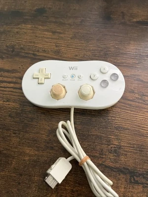 Mando Clásico Oficial OEM Blanco Nintendo Wii RVL-005 ~ Probado y Funcionando Foto 1 de 4