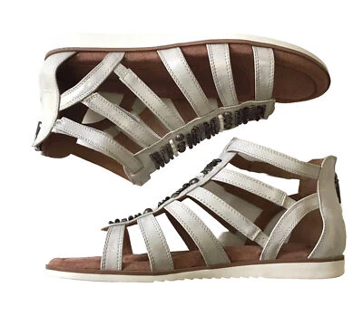 Sandalia Cobb Hill Mujer Talla 8 Gris Metálico Gladiador Tobillo Enjaulado Cuentas Cremallera Foto 1 de 4