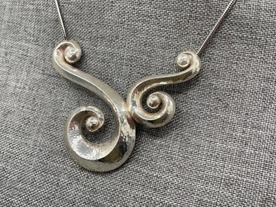 Collar Brighton Génova Collar Pergamino Plateado Martillado Genuino Retirado Foto 1 de 4