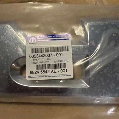 15-24 Dodge Ram 1500 Puerta Trasera Grande "R" Emblema Letra Cromo Fábrica Mopar Nuevo Foto 1 de 3