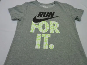 The Nike Tee RUN FOR IT  Women's Gray T  Shirt  Junior's Medium Athletic Cut - Picture 1 of 8