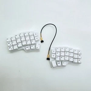 Corne v4 Split Ergonomic Programable Keyboard w. RGB Backlight & MX Hot-Swap - Picture 1 of 1