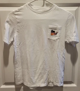 Vineyard Vines Jungen T-Shirt Piratenwal weiß M 12/14 gebraucht - Bild 1 von 4