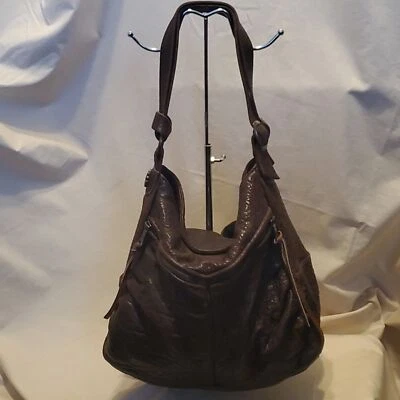 Bolso de hombro holgado de cuero Tylie Malibu Rock n Roll Foto 1 de 4