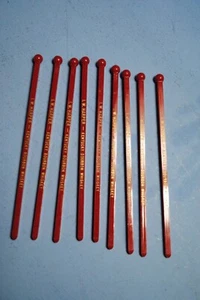 Konvolut 9 Vintage Rot I.W. Harper Kentucky Bourbon Whiskey Swizzle Stir Sticks - Bild 1 von 3