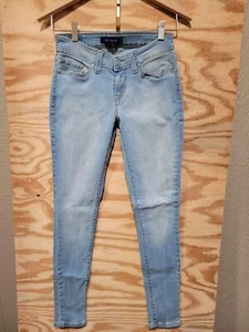 Levi's 535 Jeans Girl Junior  Size 3 Waist 26 Inseam 28 Blue pockets Zipper - Picture 1 of 13