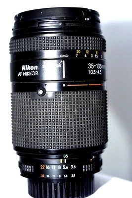 Nikon AF Nikkor 35-135mm f/3.5-4.5 Zoom Lens. "NEAR MINT" - Image 1 of 4