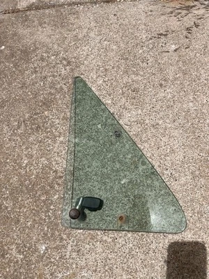 VW Bus Volkswagen Vanagon Vent Window (Wind Wing) Right/Passenger Side - Image 1 of 2