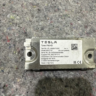 24-25 Tesla Model 3 M3 Radio Tuner Module FM/HD OEM 1852817-00-E  - Image 1 of 4