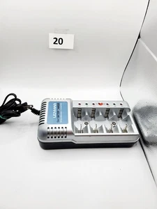 Lenmar 5 in 1 Batterieladegerät Pro541 Clean Class 2 AA AAA C D 9V Batterien - Bild 1 von 4