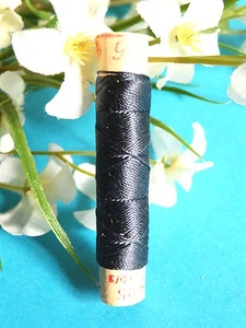 67B/ Beautiful Bobbin of Pure Silk Thread Gutermann Blue Royal No. 95 - Picture 1 of 1