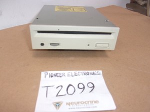 VINTAGE PIONEER DR-506S   32X SCSI 2 CD - ROM Drive 50 PIN MALE CONNECTION