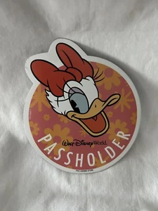 Disney Jahreskartenetui Magnet - Daisy Duck - Bild 1 von 1