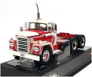 Ixo Models 1/43 Scale Diecast TR110 - 1960 Dodge LCF CT900 Truck - Red/White