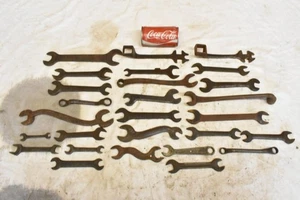 Lot of Wrenches Vintage IHC Ford ++ S Wrenches Great for Industrial Art - Picture 1 of 9