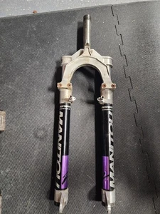 Manitou Answer 2 26" Wheel Suspension Fork Easton E9  Threaded   - Picture 1 of 13