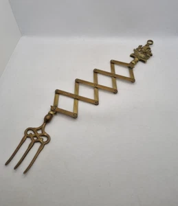 Vintage Brass Extending Toasting Fork Expandable 10" To 20.5" Ship Handle Rare - Foto 1 di 14