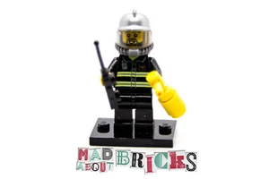 Lego Minifig City Fireman completo con soporte y múltiples accesorios cty0004 - Imagen 1 de 5