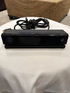 Microsoft Xbox One Model 1520 Kinect Motion Sensor Black Works! Ships FREE! - Picture 1 of 7