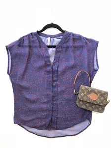 Cielo Women’s Blue & Red Semi Sheer Stars Print Split Neck Short Sleeve Shirt - Picture 1 of 7