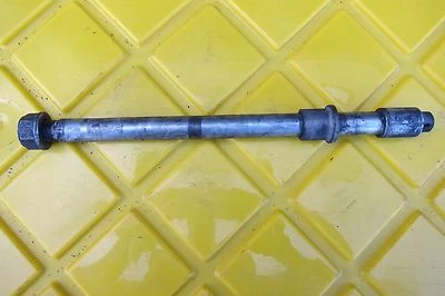 1989-1998 HONDA PC800 PACIFIC FRONT AXLE - Image 1 of 4