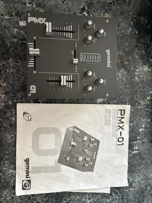 PMX-01 MEZCLADOR ESTERO PROFESIONAL 2 CANALES Necesita cable de alimentación Foto 1 de 4