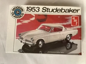 Sealed NoS - AMT T396 1953 STUDEBAKER STARLINER MODERN CLASSIC - Bild 1 von 2