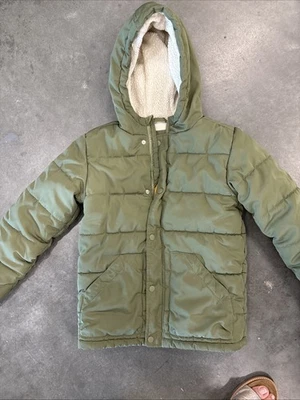 Chaqueta acolchada con capucha Target Cat and Jack verde talla 8/10 cubre manos ropa exterior Foto 1 de 4
