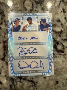 2024 Leaf Trinity Dylan Dreiling, Malcolm Moore, Echedry Vargas RC Triple Auto /25 - Bild 1 von 2