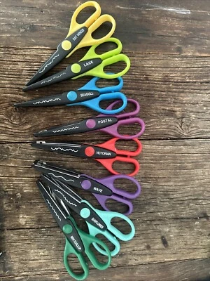 Fiskars craft Paper Edgers Scissors for Paper Crafts, Scrapbooking Lot Of 8 - Image 1 of 3