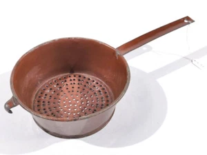 Emailliertes Sieb aus Luftschutz Gasmaskenfilter, Nachkriegsumbau " Schwerter zu - Picture 1 of 7