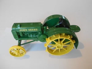 SpecCast John Deere 1:16 Scale "BO" Tractor on Steel Diecast Metal, #JDM151, NIB - Picture 1 of 19