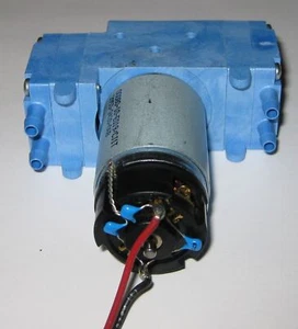 Diaphragm Dual Head Pump - Hargraves Air and Gas Pump - 11 l/min - 12 V DC - Picture 1 of 1