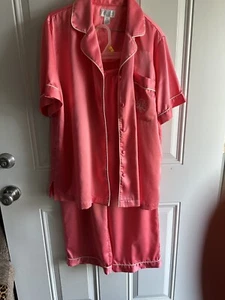 Cabernet Women’s Small 2 PCs. Salmon Silky Pajama Set . - Picture 1 of 10