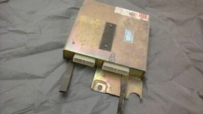 83 84 85 MAZDA 626 ENGINE ECM ELECTRONIC CONTROL MODULE UNDER CENTER DASH 19268 Foto 1 de 2