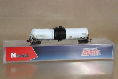 BLMA MODELS BLMA20037 N WEATHERED TRINITY RAIL CRUDE OIL TANK CAR DRPX 259611 nv - Image 1 of 4