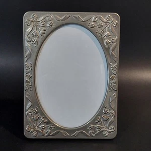 Silver Tone Ornate 6"×8" Picture Frame Floral OVAL Opening Velvet Back - Picture 1 of 8