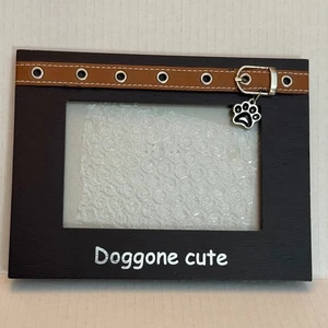 Doggo niedlicher Fotorahmen Hundepfote Anhänger braun Halsband Design Schreibtisch Tischplatte Display - Bild 1 von 10
