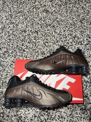 Nike Shox R4 Zapatos Off Noir Ironstone AR3565-007 Talla 8.5-9 Foto 1 de 4