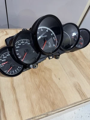 2013-2014 PORSCHE CAYENNE TURBO SPEEDOMETER OEM - Image 1 of 4