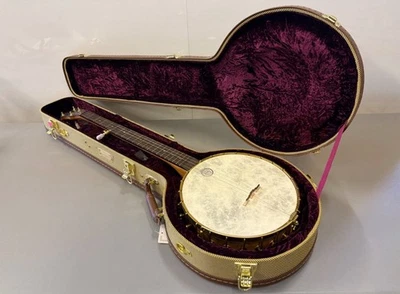 Hand-Made 11-Inch Cherry Banjo with, 5string, Includes New Cross Rock Case - Image 1 of 4