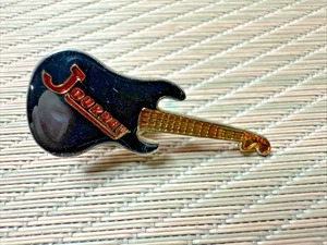 Vintage 1980er REISE Band Gitarre Pin schwarz Emaille Anstecker Cloisonne - Bild 1 von 3