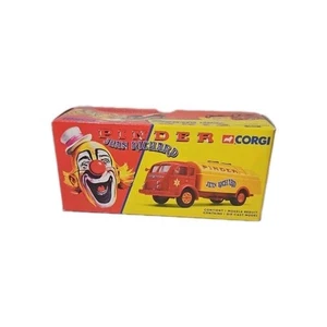 Corgi 71202 Pinder - Jean Richard - Renault Faineant Citerne Boxed Diecast Lorry - Picture 1 of 10