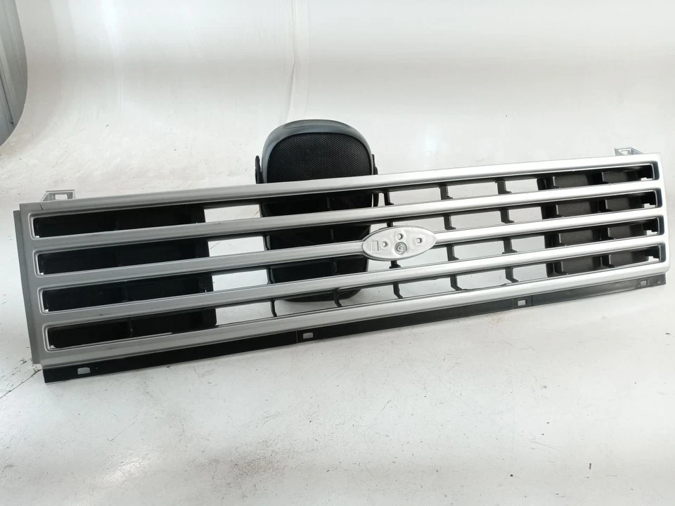 Ford Aerostar 1986-1988 parte superior delantera gris plata rejilla de plástico OEM repuesto R Foto 1 de 4