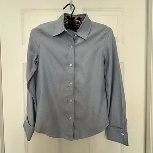 Camisa de vestir Banana Republic tejida azul claro y blanco con botones 100 % algodón S - Imagen 1 de 6