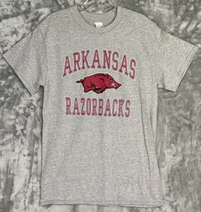 Gildan Arkansas Razorbacks Shirt Size Small SEC Football Basketball - Picture 1 of 7