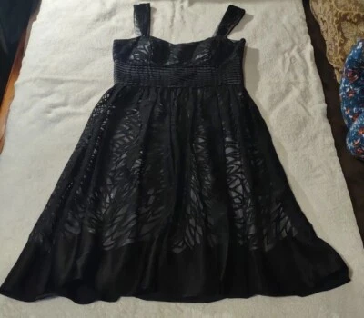 Vestido formal de fiesta cóctel JS Boutique para mujer talla 6 busto acanalado negro, 3 capas Foto 1 de 4