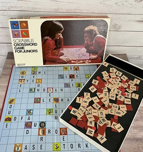 Vintage 1975 Scrabble Crossword Junior Game Edition 4 Selchow & Righter Complete - Picture 1 of 4
