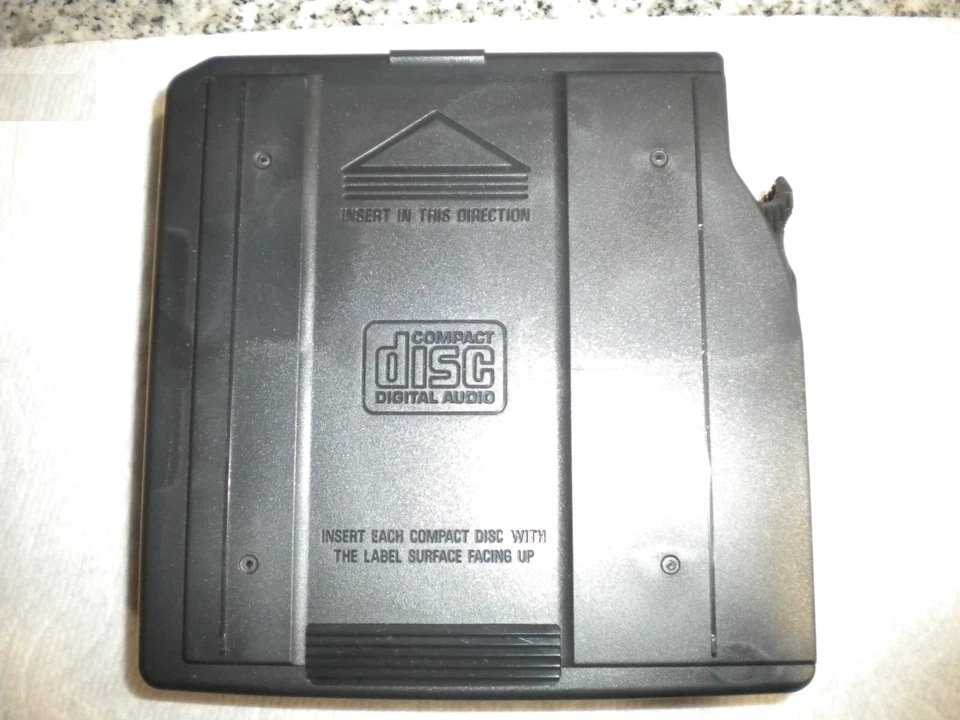 1994-2009 MERCEDES BENZ C E S ML SL SLK CL CLK CD CHANGER MAGAZINE CARTRIDGE 6CD - Image 1 of 1
